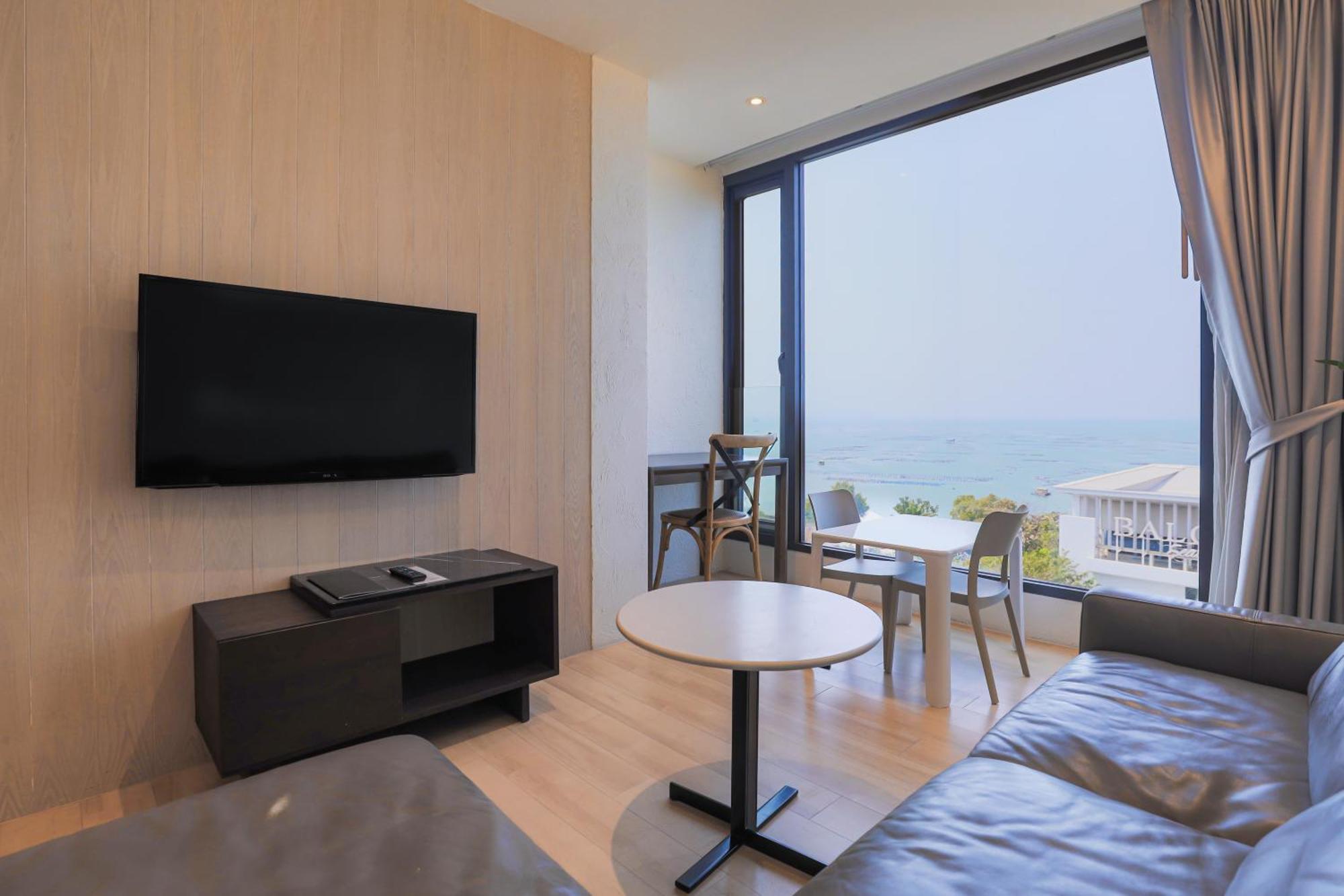 Balcony Seaside Sriracha Hotel & Serviced Apartments Si Racha Eksteriør bilde