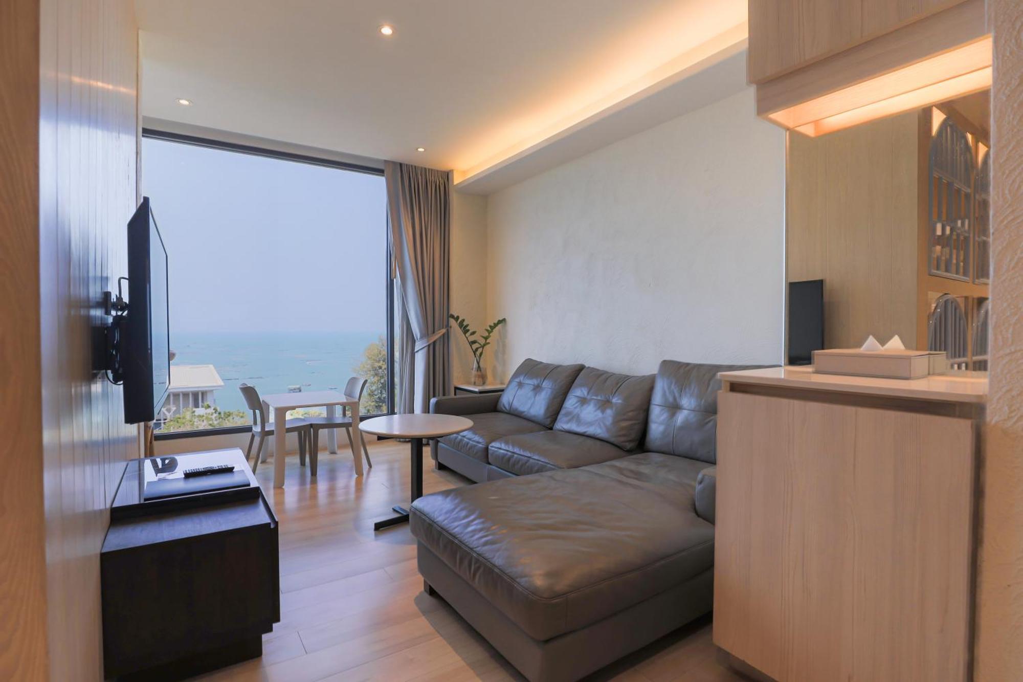 Balcony Seaside Sriracha Hotel & Serviced Apartments Si Racha Eksteriør bilde