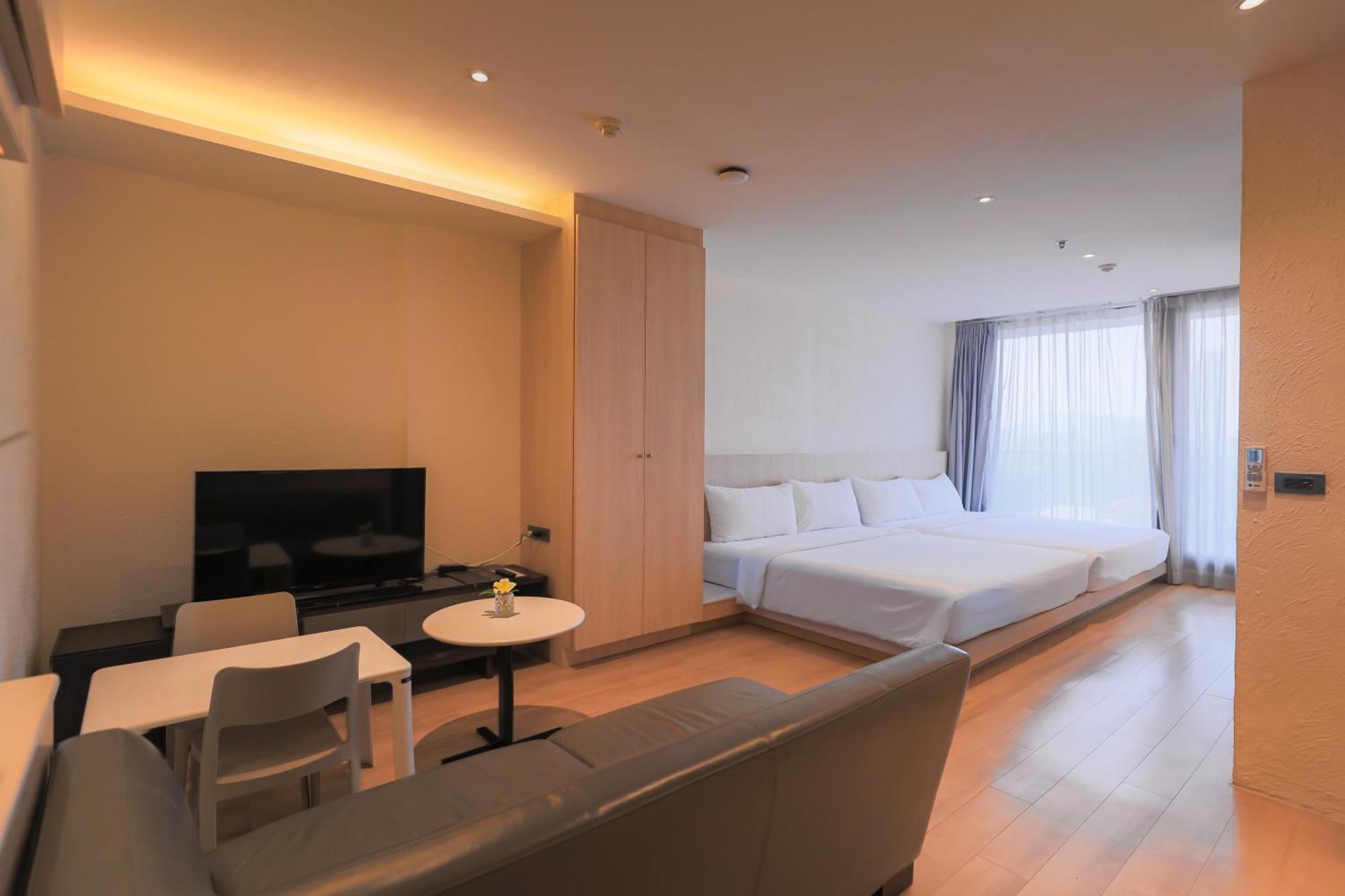 Balcony Seaside Sriracha Hotel & Serviced Apartments Si Racha Eksteriør bilde